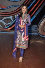 Shilpa Shetty on the sets of Nach Baliye 5 in Filmistan, Mumbai on 29th Jan 2013 (90).JPG